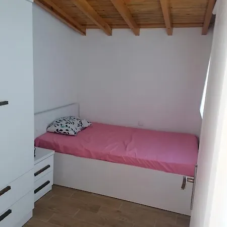 Suzi